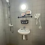 Heb Hotel 2*