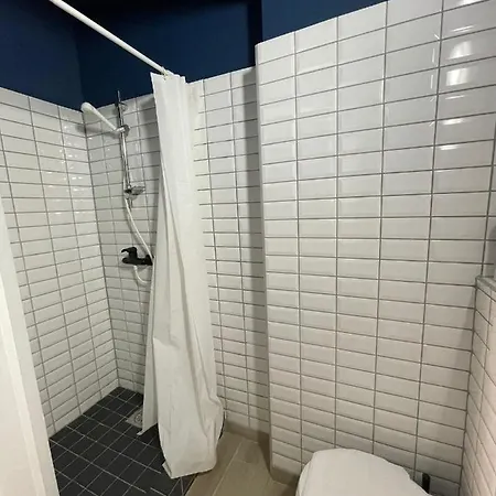 Ξενοδοχείο Heb 2*